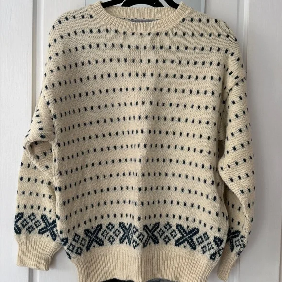 EMS men’s wool sweater size Meg nice pattern good condition - Picture 2 of 7